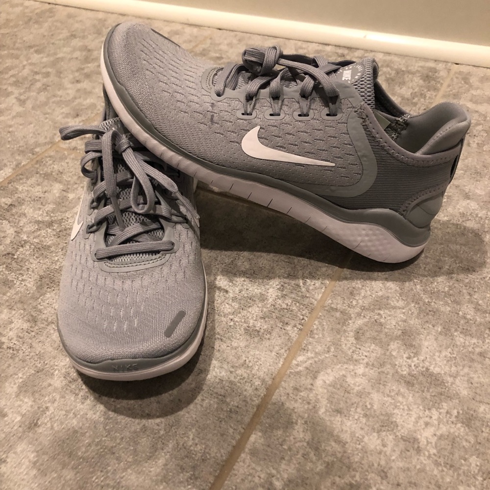 Nike women sneaker